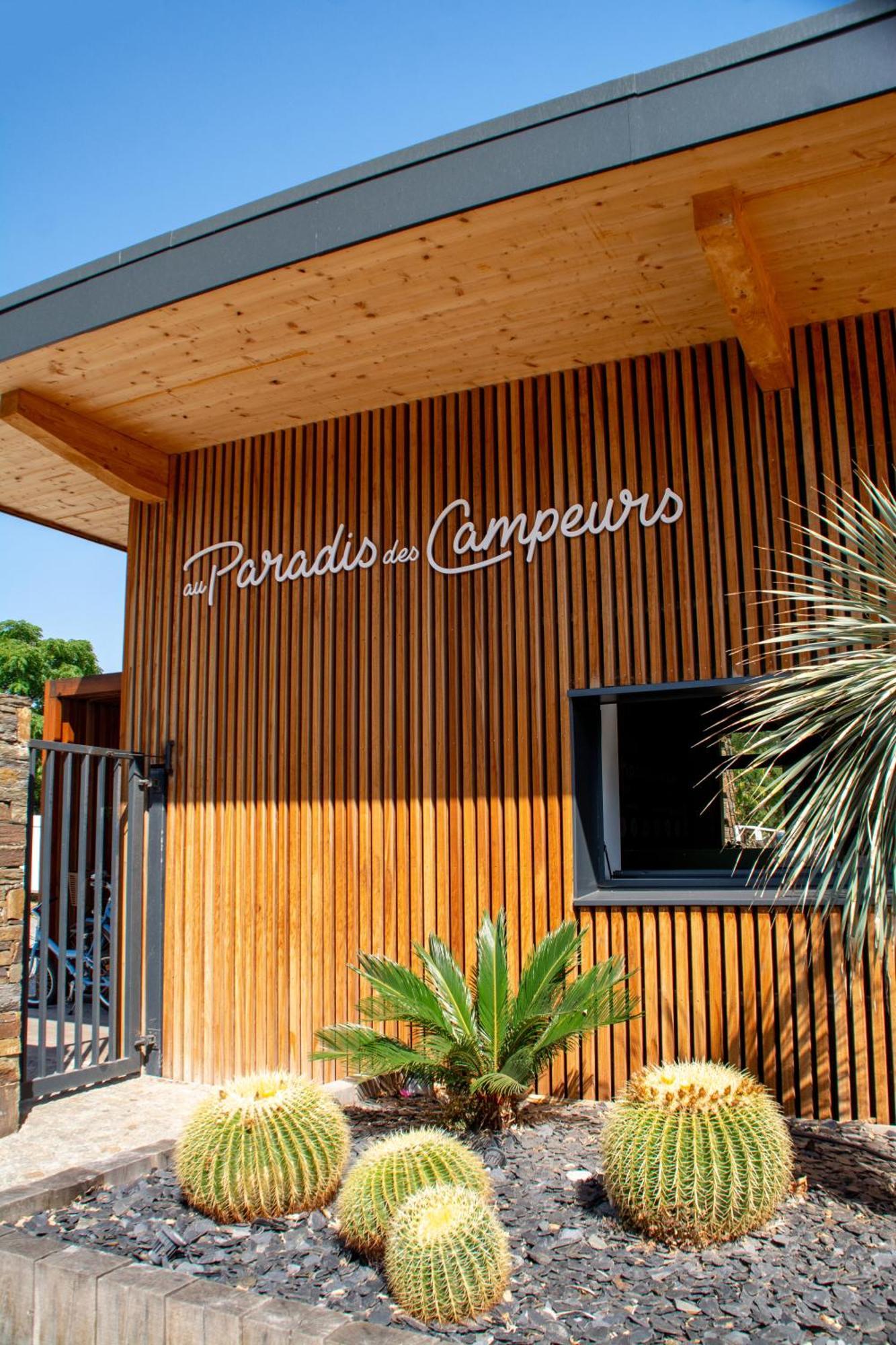 Au Paradis Des Campeurs Les Issambres Exterior foto